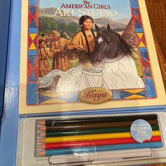 COPY - THE AMERICAN GIRLS Art Studio ~ KAYA 57242 with Pencils - Picture 3 of 8